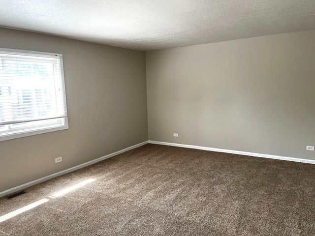 42 Pheasant Road, Matteson, IL 60443