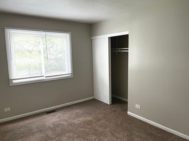 42 Pheasant Road, Matteson, IL 60443