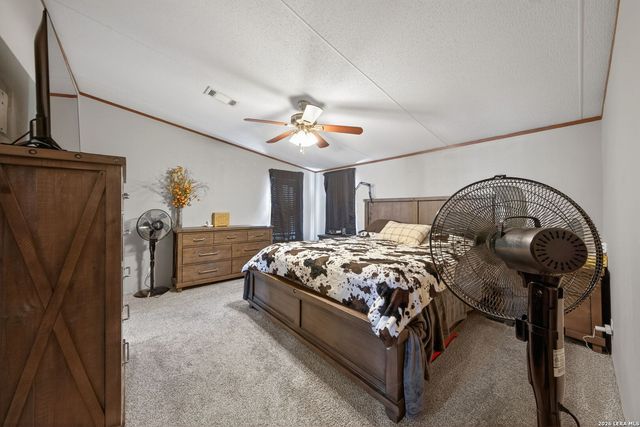 225 Quail Run, Lytle, TX 78052