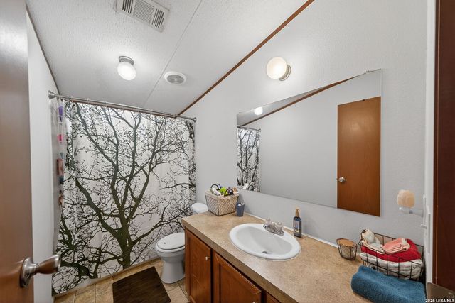 225 Quail Run, Lytle, TX 78052