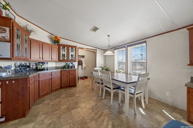 225 Quail Run, Lytle, TX 78052