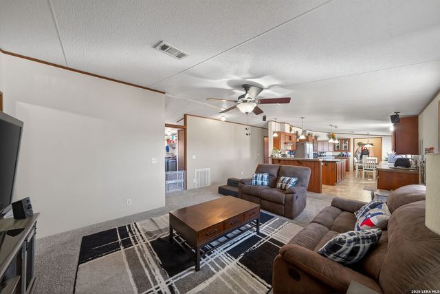 225 Quail Run, Lytle, TX 78052