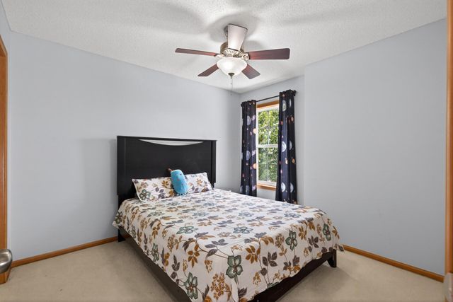 10013 Iris Lane, Eden Prairie, MN 55347
