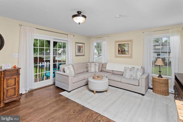 25 ELMORE AVE, Hamilton, NJ 08619