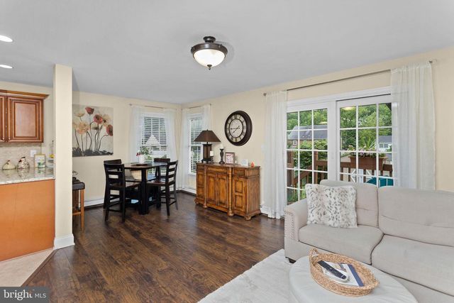 25 ELMORE AVE, Hamilton, NJ 08619