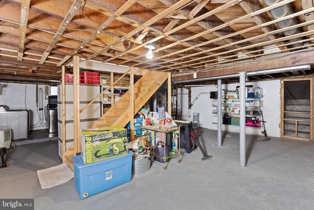 25 ELMORE AVE, Hamilton, NJ 08619