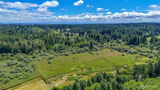 202 184th Avenue Ct SW, Lakebay, WA 98349