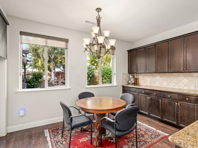 11319 N Via Napoli Drive, Fresno, CA 93730