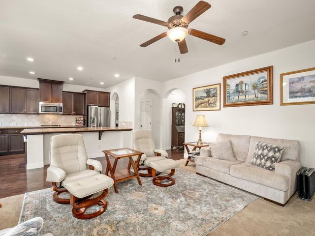 11319 N Via Napoli Drive, Fresno, CA 93730