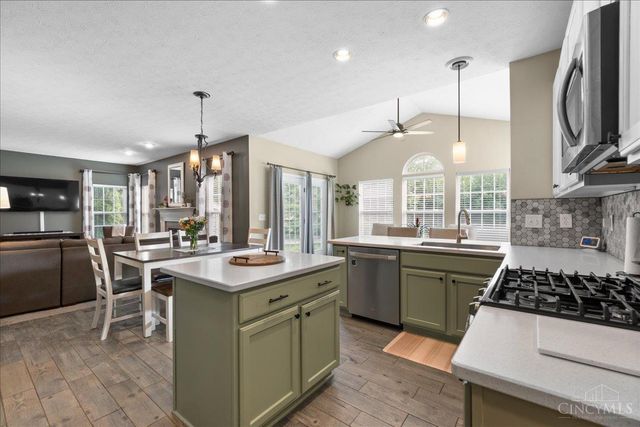 292 Coyote Drive, Maineville, OH 45039