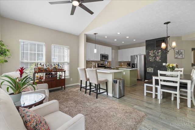 292 Coyote Drive, Maineville, OH 45039