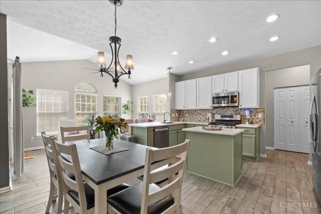 292 Coyote Drive, Maineville, OH 45039