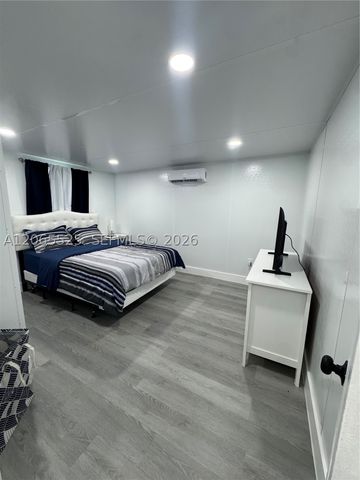 2461 NW 14th St 2, Fort Lauderdale, FL 33311