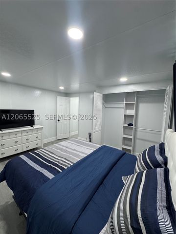 2461 NW 14th St 2, Fort Lauderdale, FL 33311
