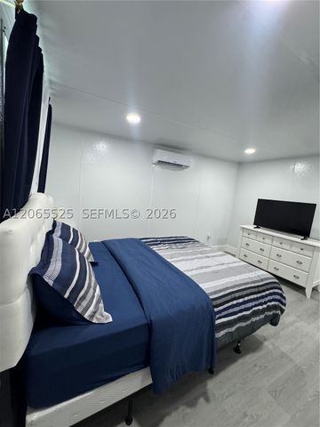 2461 NW 14th St 2, Fort Lauderdale, FL 33311