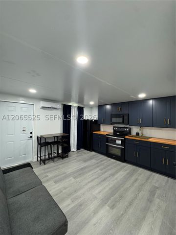 2461 NW 14th St 2, Fort Lauderdale, FL 33311