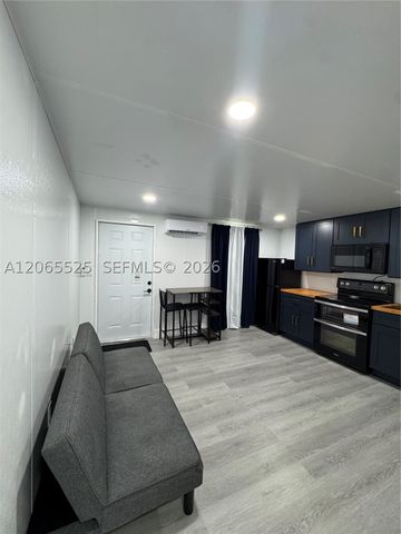 2461 NW 14th St 2, Fort Lauderdale, FL 33311