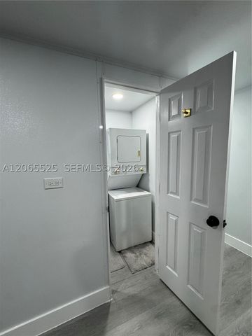 2461 NW 14th St 2, Fort Lauderdale, FL 33311