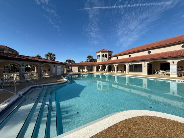 200 Surfview Ln, Palm Coast, FL 32137