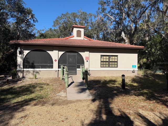 200 Surfview Ln, Palm Coast, FL 32137