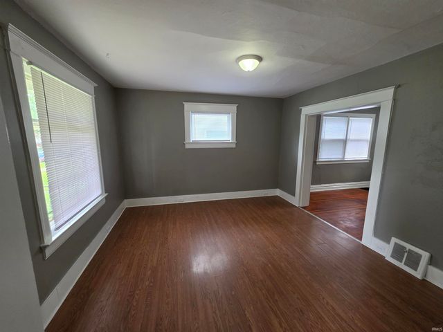 3722 S Harrison Street, Fort Wayne, IN 46807