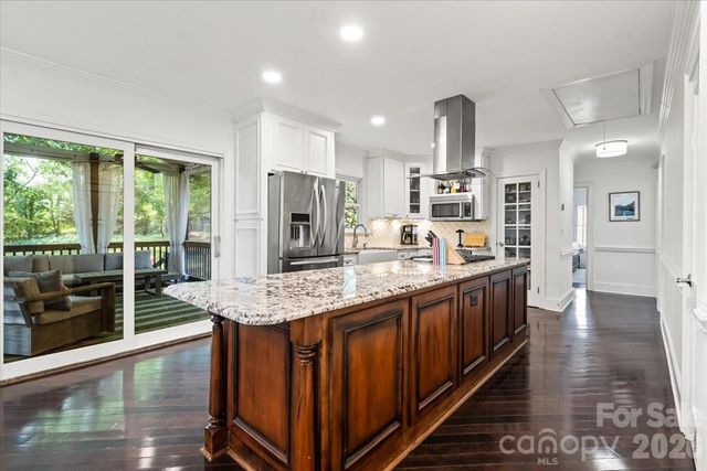 3000 Forest Park Drive, Charlotte, NC 28209