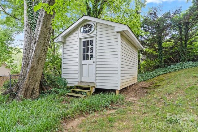 3000 Forest Park Drive, Charlotte, NC 28209