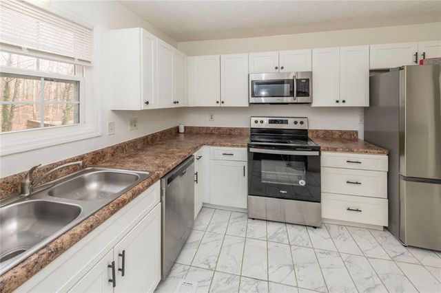 4020 Willow Ridge Road, Douglasville, GA 30135