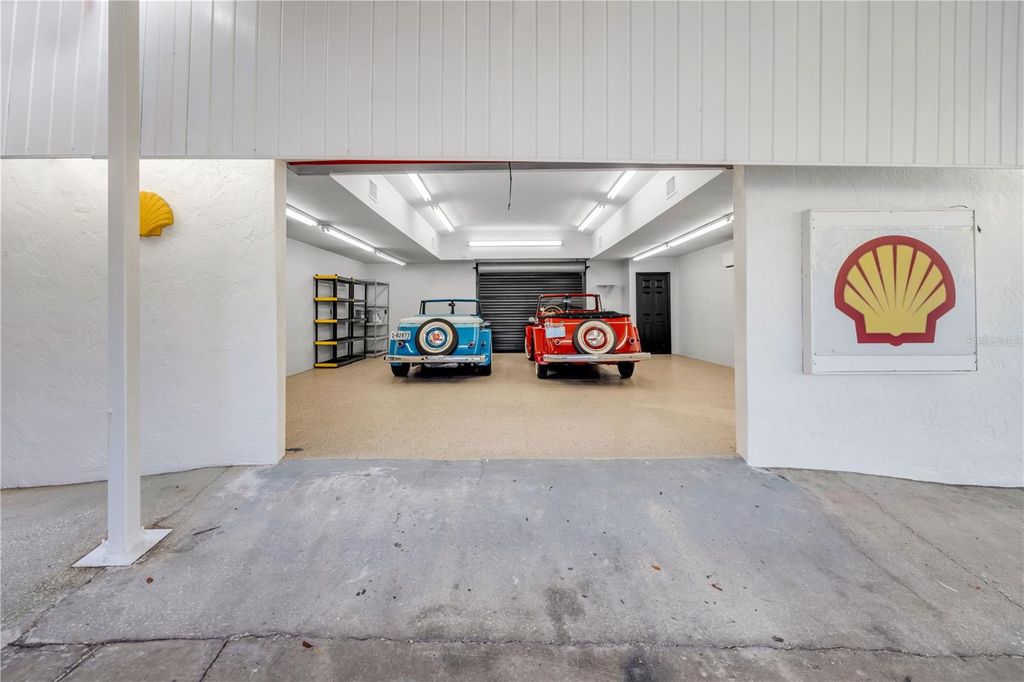 Image 23 of property listing at 208 MAGNOLIA ST, New Smyrna Beach, FL 32168