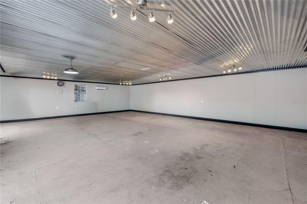 Image 25 of property listing at 208 MAGNOLIA ST, New Smyrna Beach, FL 32168