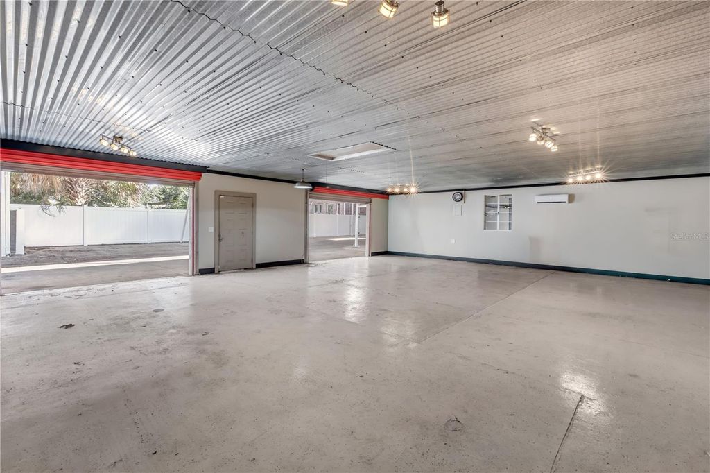 Image 27 of property listing at 208 MAGNOLIA ST, New Smyrna Beach, FL 32168