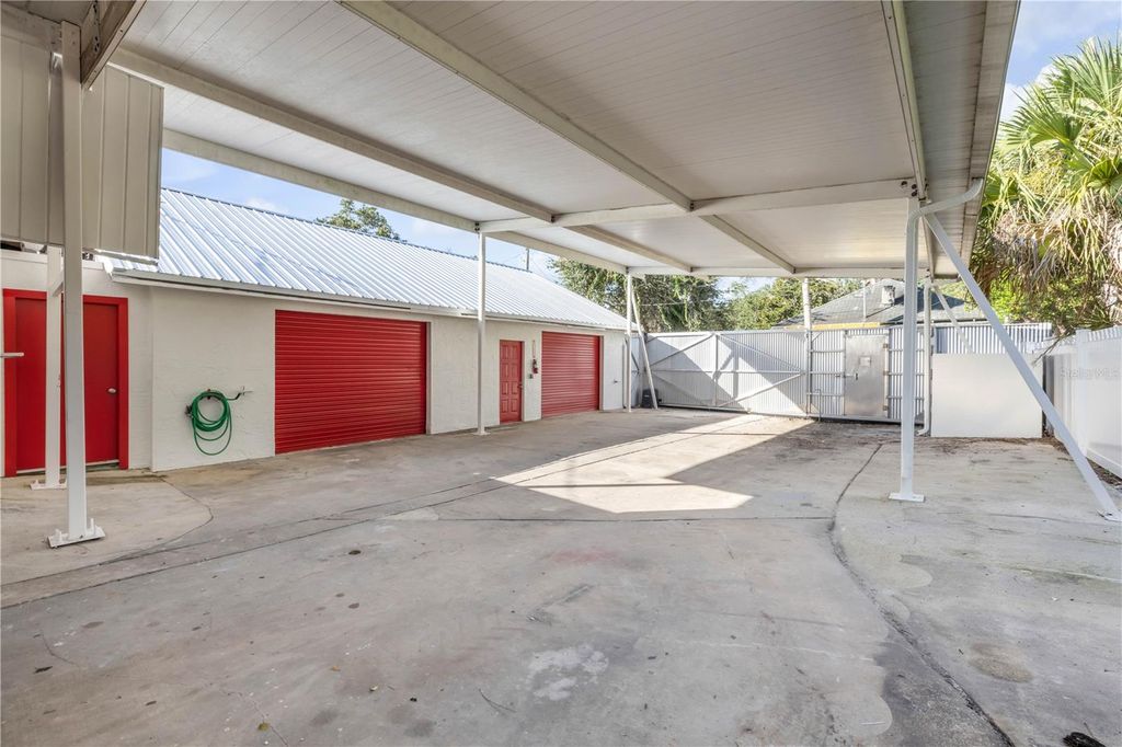 Image 30 of property listing at 208 MAGNOLIA ST, New Smyrna Beach, FL 32168