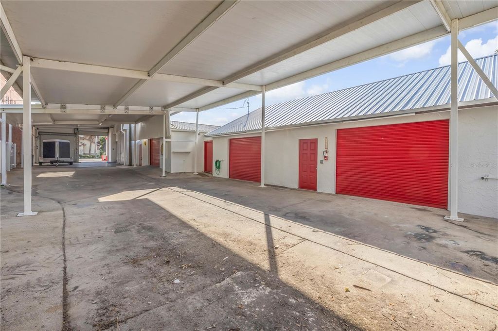 Image 31 of property listing at 208 MAGNOLIA ST, New Smyrna Beach, FL 32168