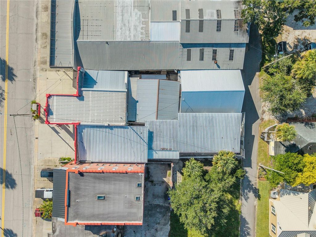 Image 37 of property listing at 208 MAGNOLIA ST, New Smyrna Beach, FL 32168