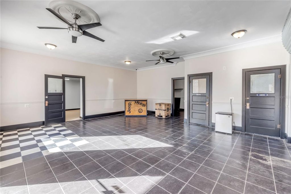 Image 8 of property listing at 208 MAGNOLIA ST, New Smyrna Beach, FL 32168