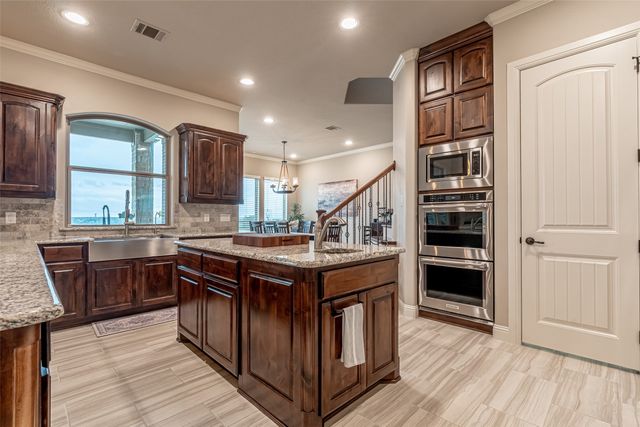 163 Jessica Drive, Aledo, TX 76008