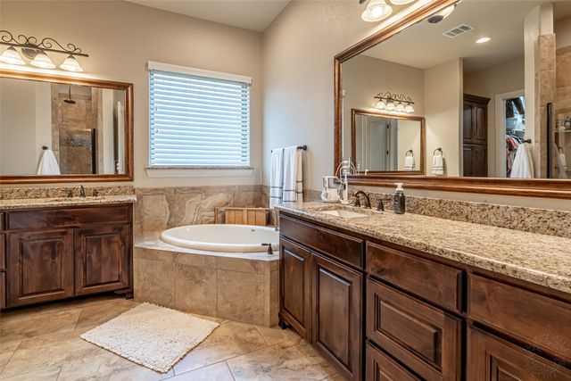 163 Jessica Drive, Aledo, TX 76008