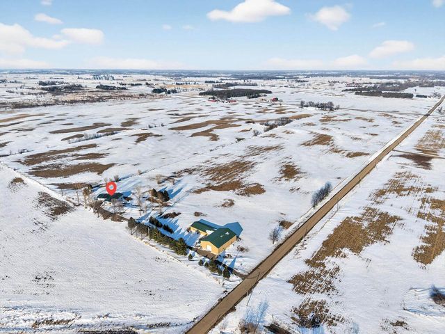 W13487 CARTER ROAD, Ripon, WI 54971