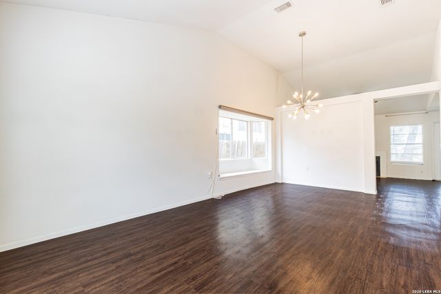 8207 Middle Pt, San Antonio, TX 78250