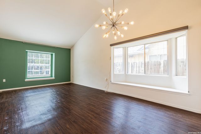 8207 Middle Pt, San Antonio, TX 78250
