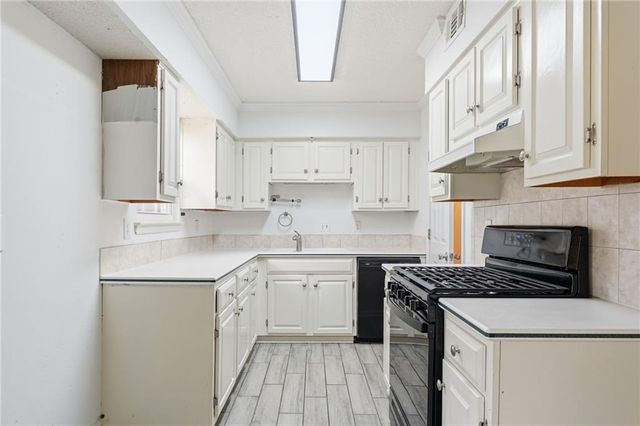 393 Promenade Court SW, Marietta, GA 30064