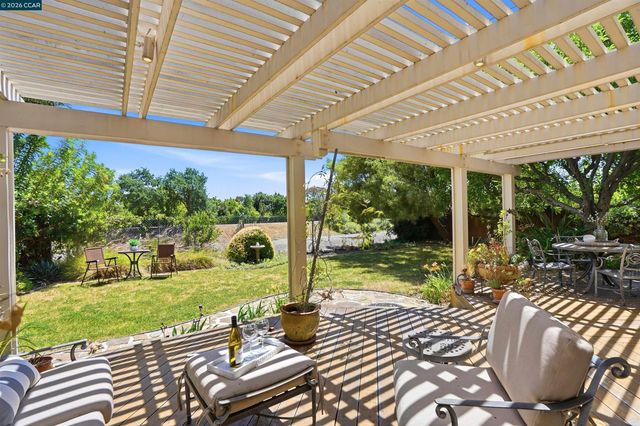 3140 Thistledown Ct, Pleasanton, CA 94588