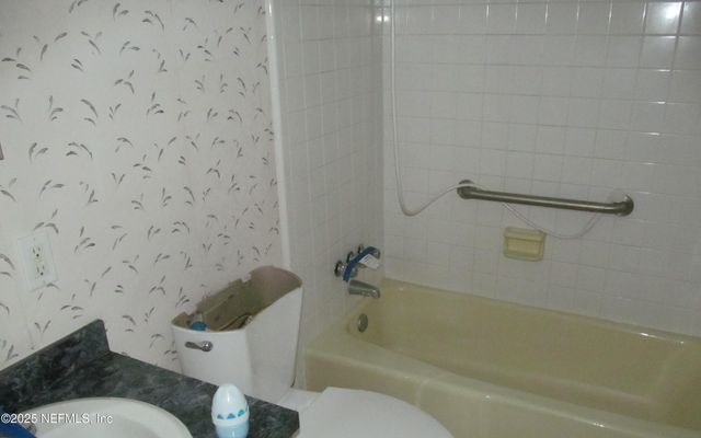 5020 BILKEN Drive E, Jacksonville, FL 32210