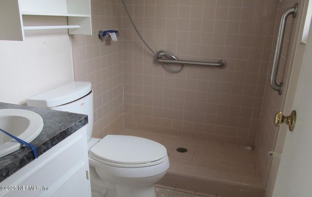 5020 BILKEN Drive E, Jacksonville, FL 32210