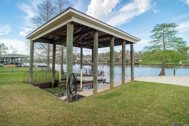11940 River Highlands Drive, Maurepas, LA 70449