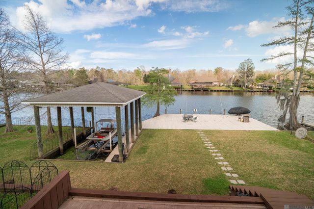 11940 River Highlands Drive, Maurepas, LA 70449