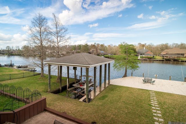 11940 River Highlands Drive, Maurepas, LA 70449
