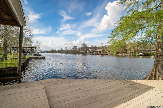 11940 River Highlands Drive, Maurepas, LA 70449