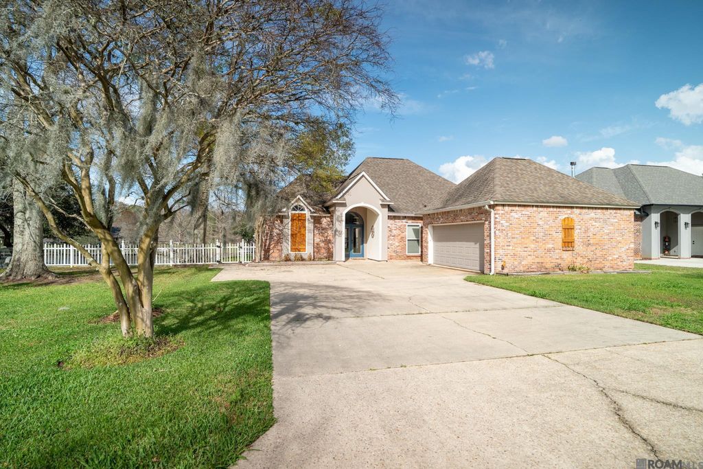 11940 River Highlands Drive, Maurepas, LA 70449