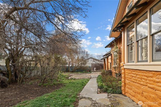 312 E Manitoba Avenue, Ellensburg, WA 98926